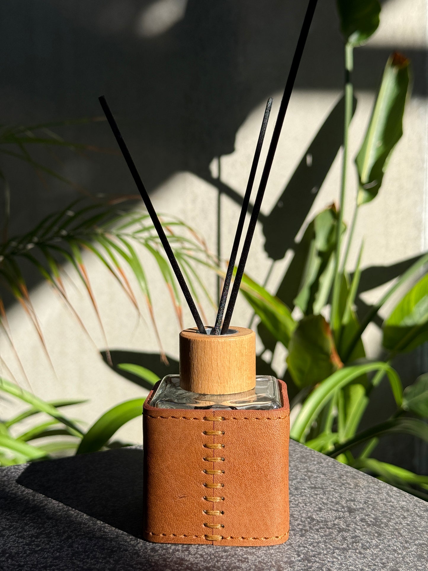 Leather Diffuser Tobacco